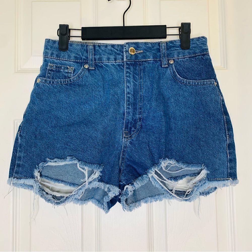 Pretty Little Thing Mid Blue Wash Distressed Hem Size 4
